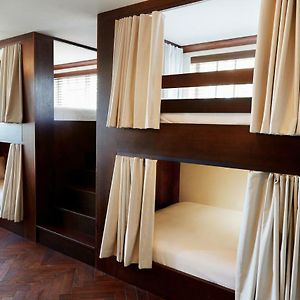 Vierbettzimmer